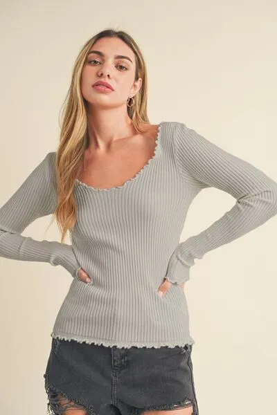 Aemi   Co Lettuce Hem Scoop Neck Long Sleeve Knit Top