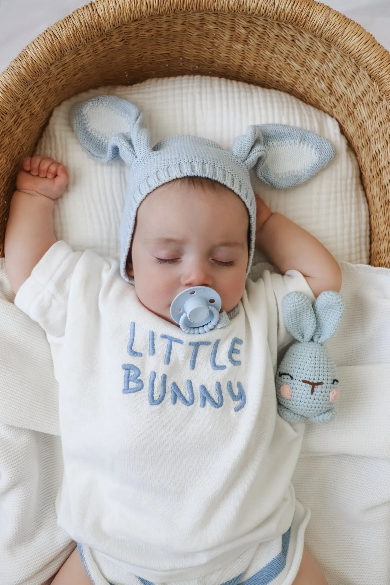 'Little Bunny' Oversized Tee | Blue