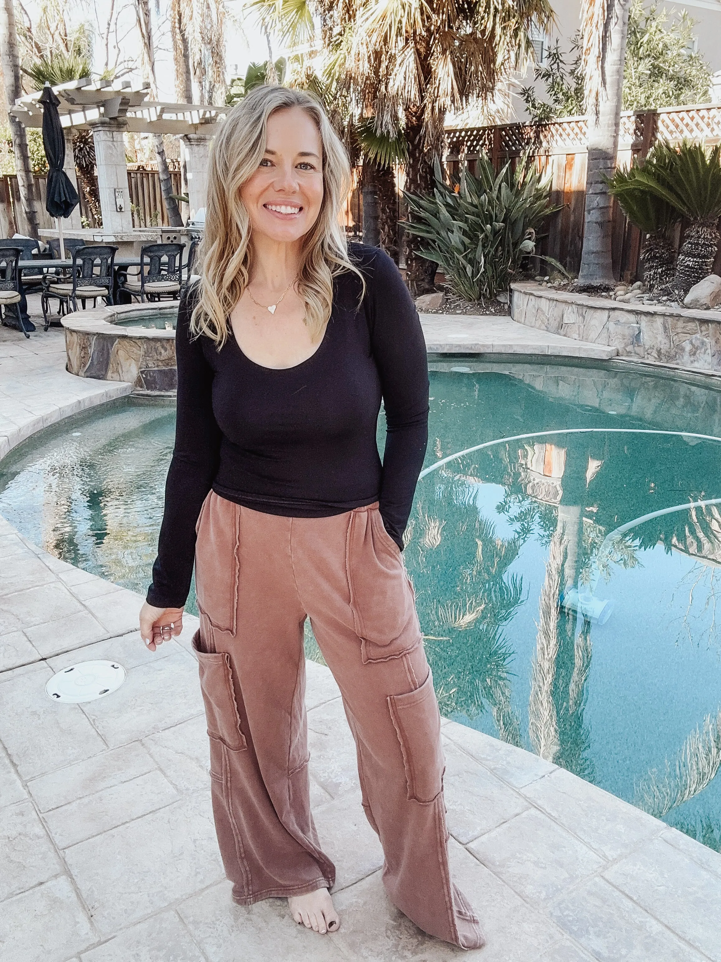 Sculpted Scoop Double Lined Long Sleeve Stretchy Cropped Top  - Black
